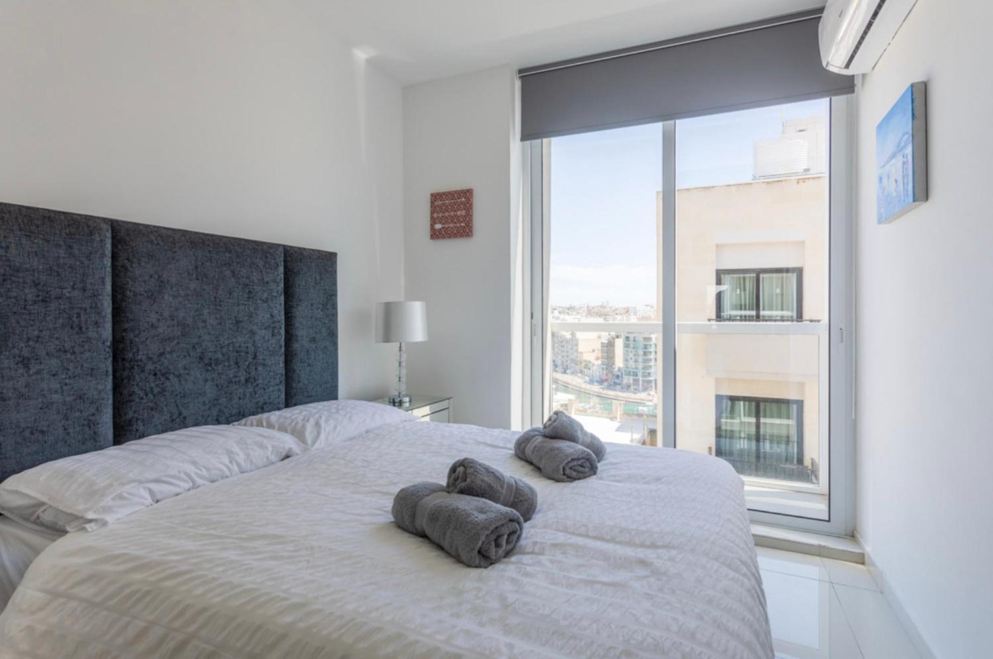 Saint Julian - Lovely Apartment With Terrace - Cityapartmentstay San Julián Exterior foto